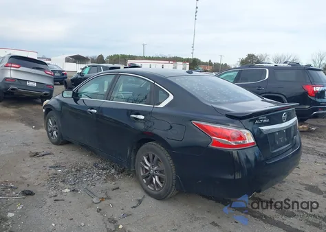 2015 Nissan Altima 2.5 S z USA, uszkodzony, nr VIN 1N4AL3AP6FC598729